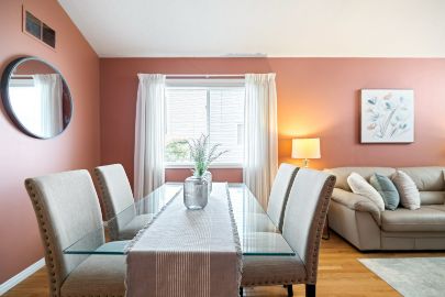 652 Canfield Place, Shelburne