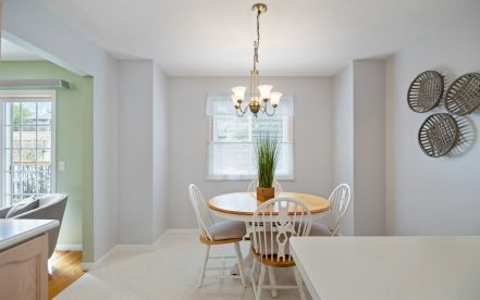 652 Canfield Place, Shelburne
