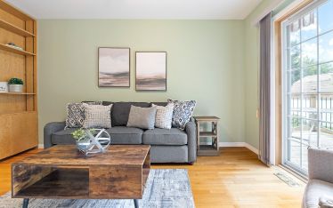 652 Canfield Place, Shelburne