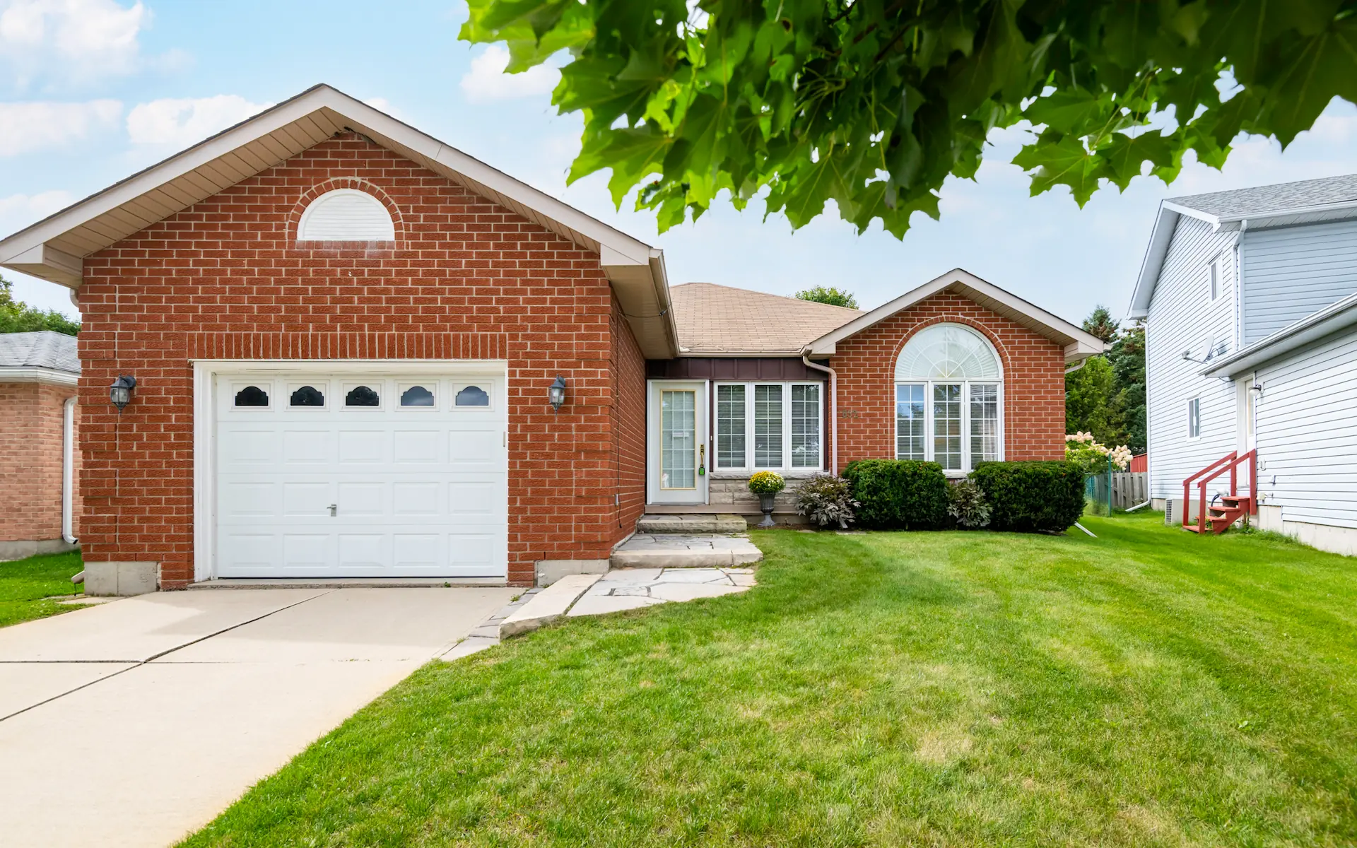 652 Canfield Place, Shelburne, Ontario