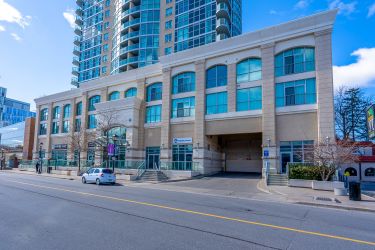 1704-9 George Street North, Brampton