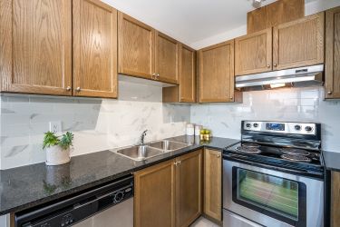 1704-9 George Street North, Brampton