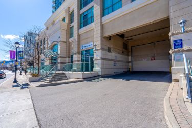 1704-9 George Street North, Brampton