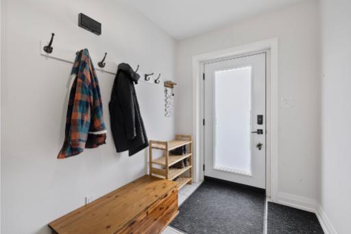 958375 E 7th Line, Mulmur