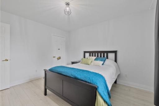 958375 E 7th Line, Mulmur