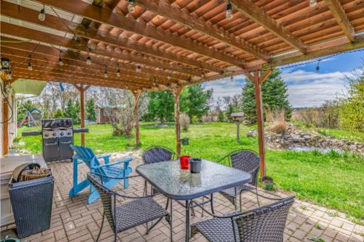 958375 E 7th Line, Mulmur