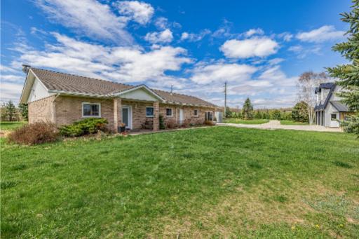958375 E 7th Line, Mulmur