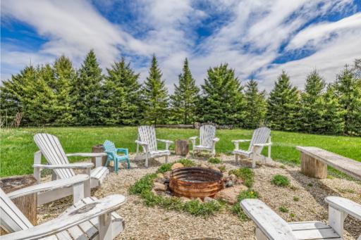 958375 E 7th Line, Mulmur