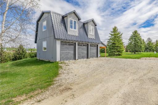 958375 E 7th Line, Mulmur