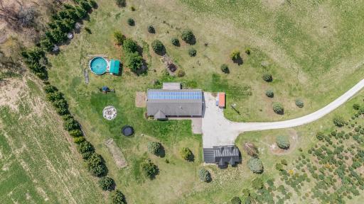 958375 E 7th Line, Mulmur