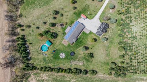 958375 E 7th Line, Mulmur