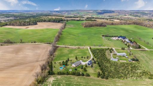958375 E 7th Line, Mulmur