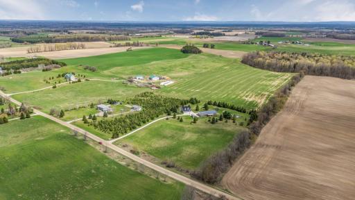 958375 E 7th Line, Mulmur