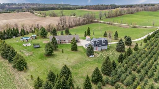 958375 E 7th Line, Mulmur