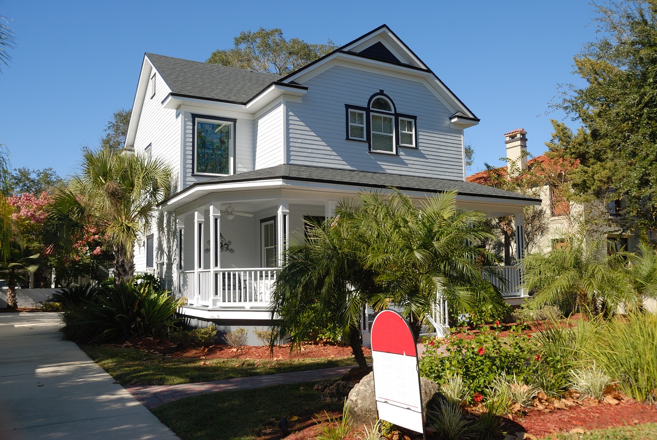 How Do I Find and Evaluate Foreclosure Properties?