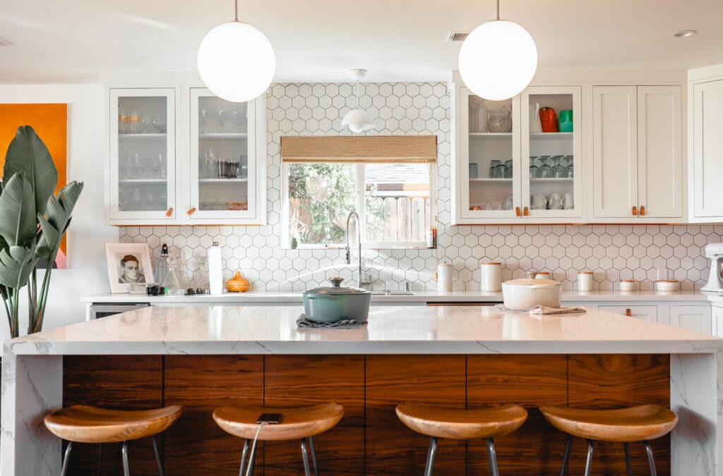 What are the Benefits of Working with a Seller's Agent?