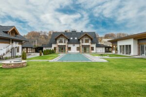 Why is Housing So Expensive in Canada?