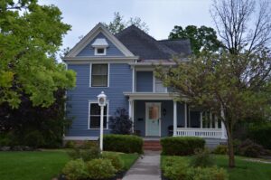 What Are the Benefits of Making a Large Down Payment?