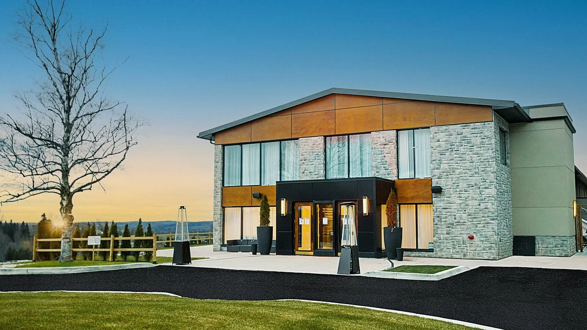 Mount Alverno Luxury Resort in Caledon