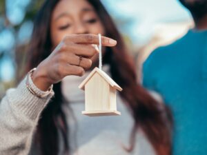 Who Can be a Guarantor in Canada?