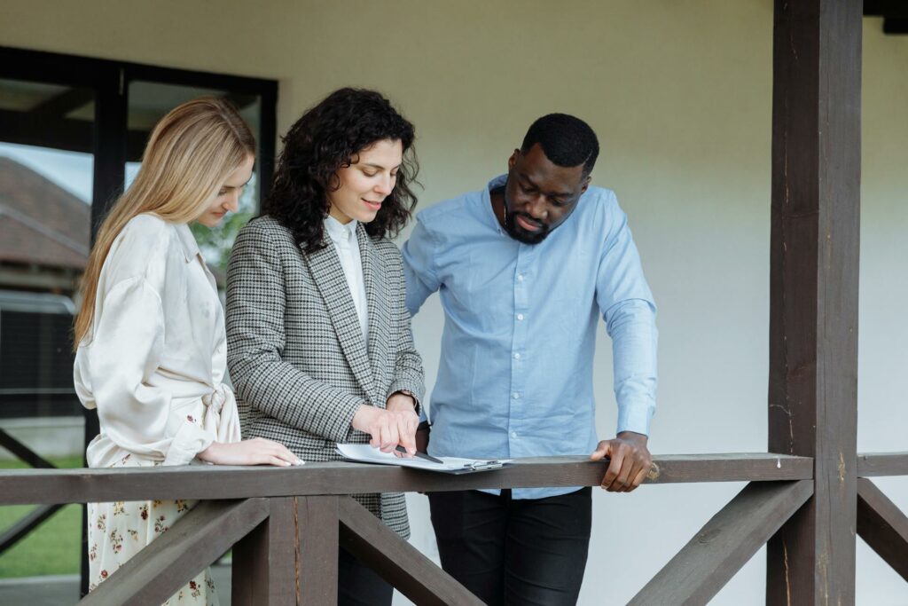 Is It Good to Shop Around for Realtors?