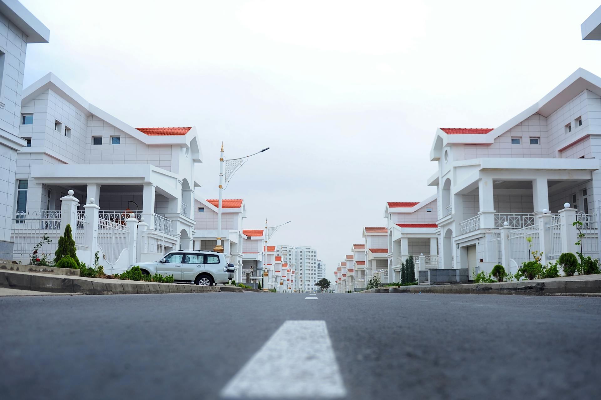 Do Freehold Townhouses Have Maintenance Fees in Ontario?