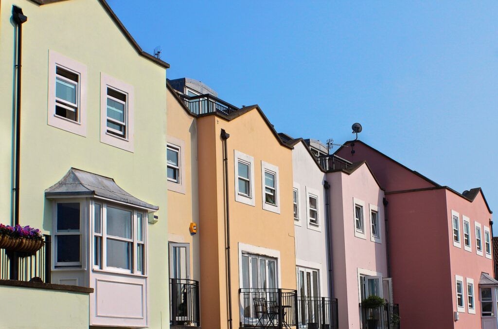 What are the Disadvantages of a Condo Townhouse?