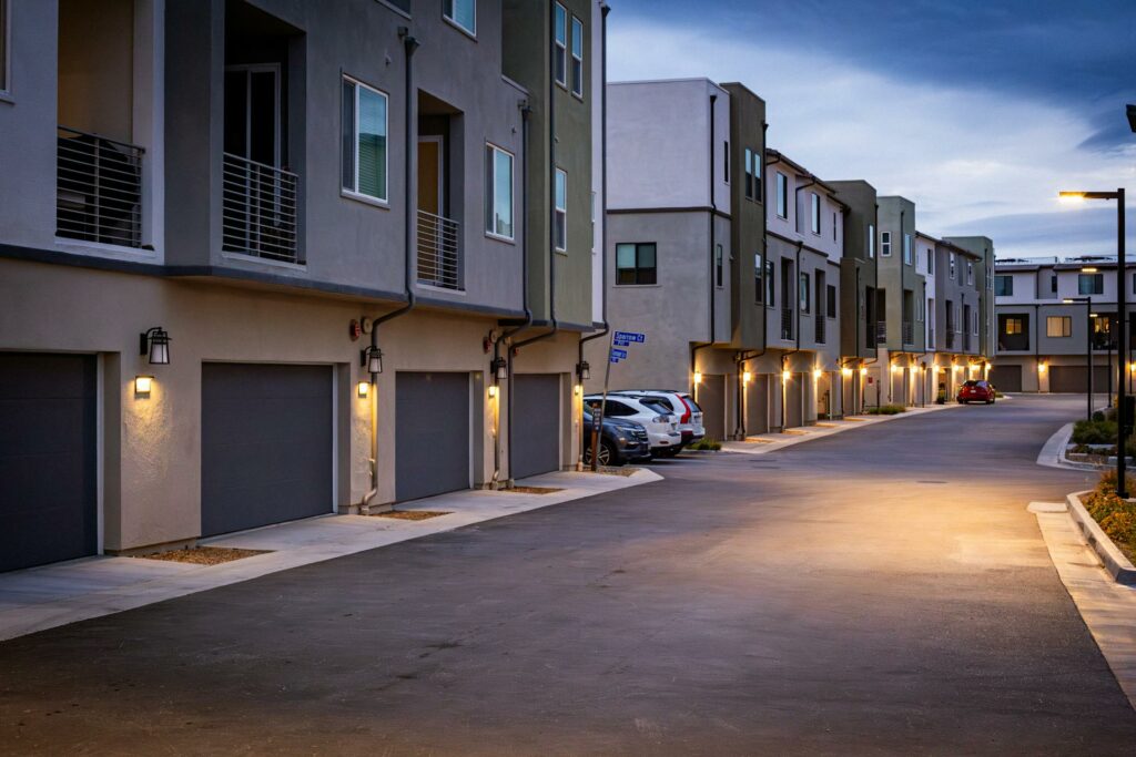 What is a Single Row Townhouse?