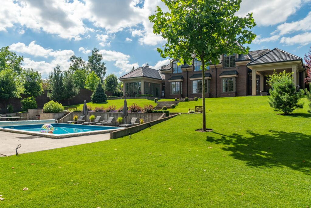 How Do I Find Out Who Owns a Property in Ontario For Free?