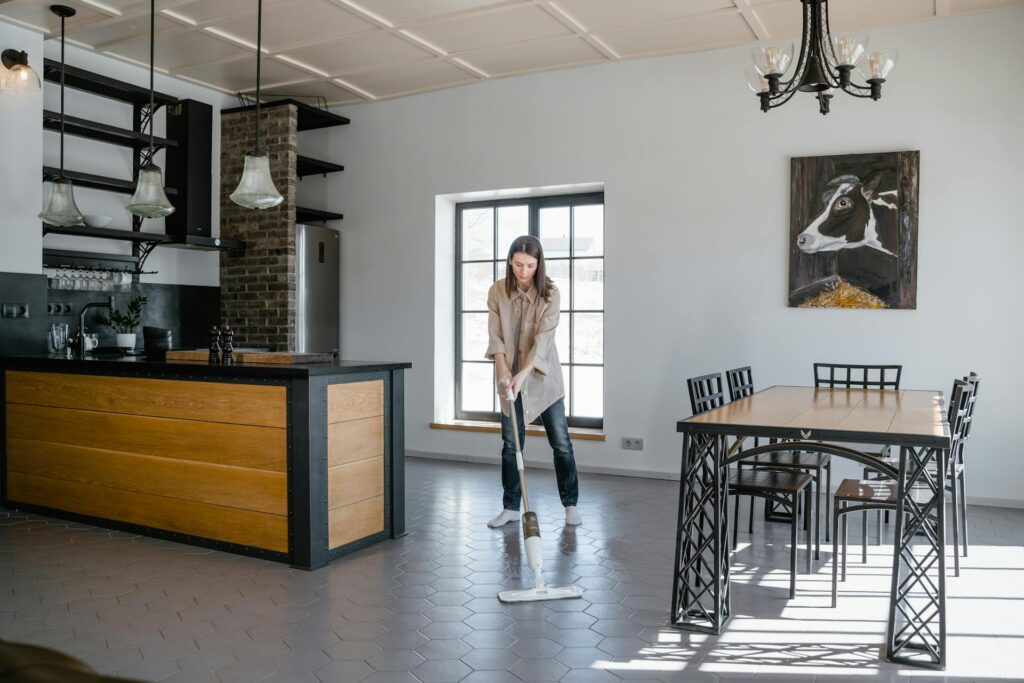 How To Do a Quick Clean Up at Home?