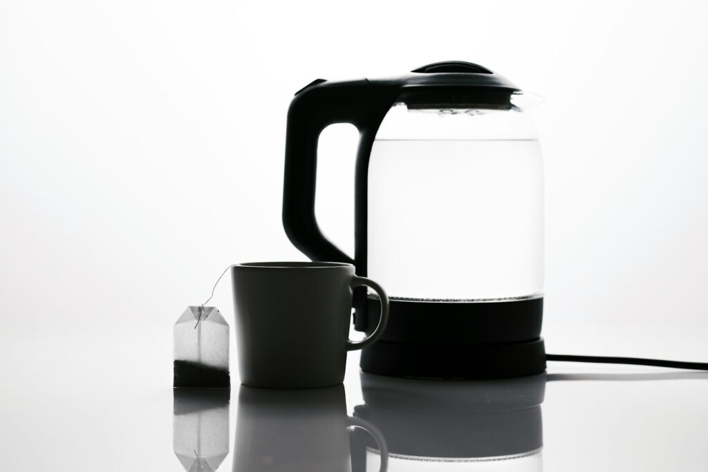 Does Leaving a Kettle Plugged in Use Electricity?