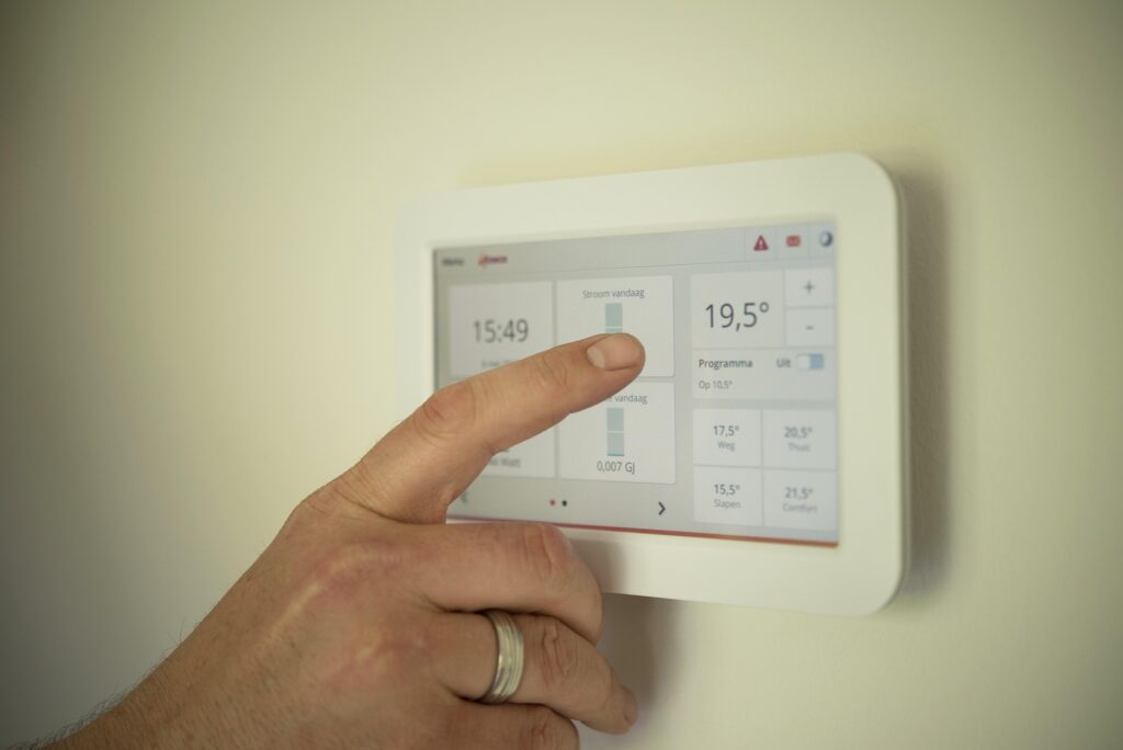 Should I Get a Heat Pump Or Furnace?