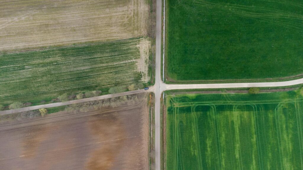 How Do I Tell Who Owns Land Near Me?