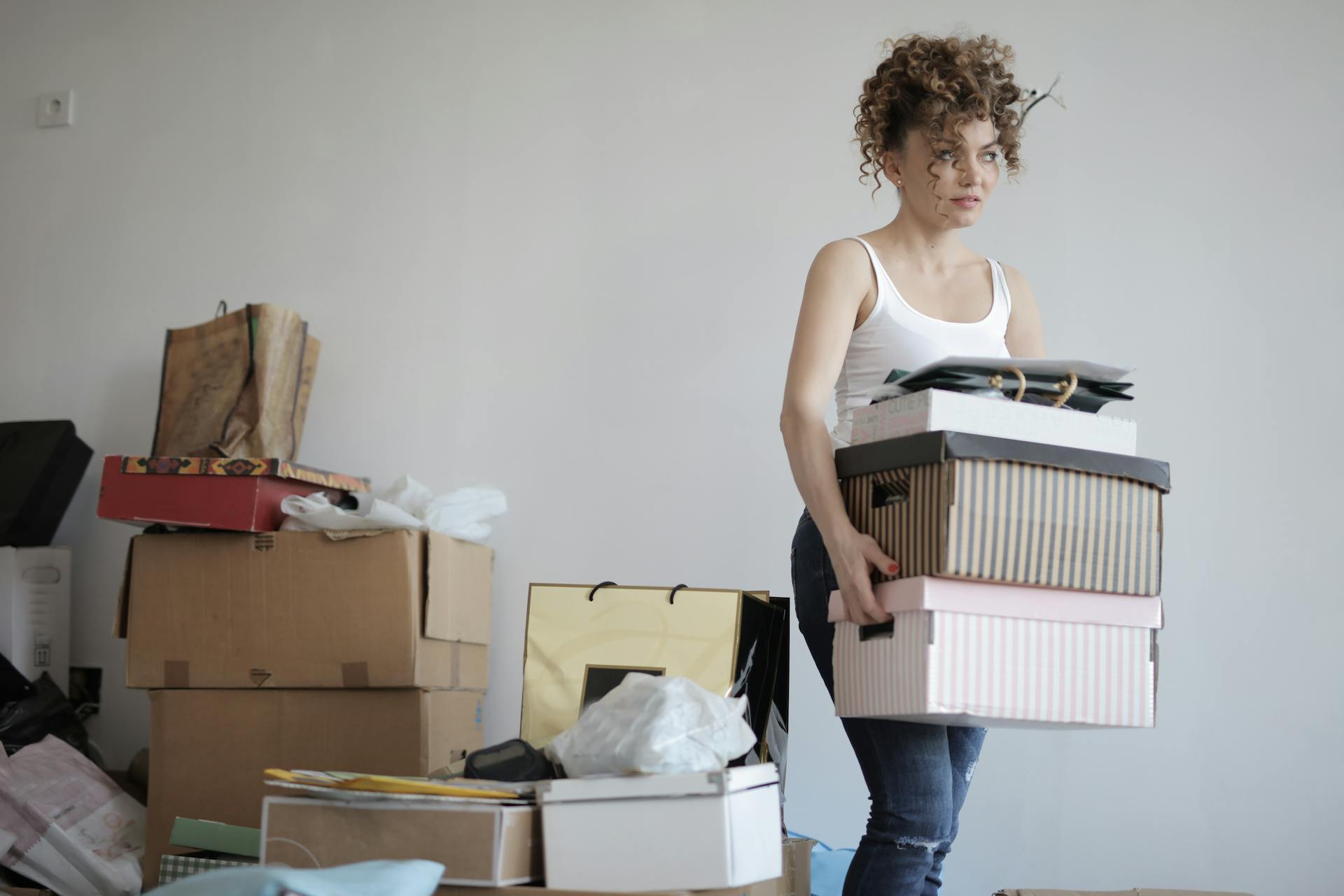What Is the One-Year Rule for Downsizing Clutter?