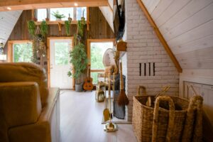 What Furniture Should You Keep When Downsizing?